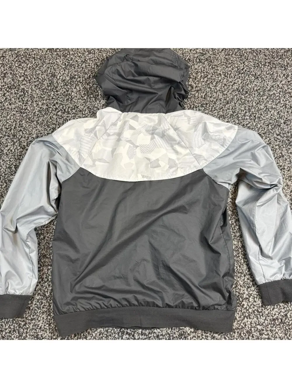 Nike Windbreaker Jacket L Gray White Color Block Geometric